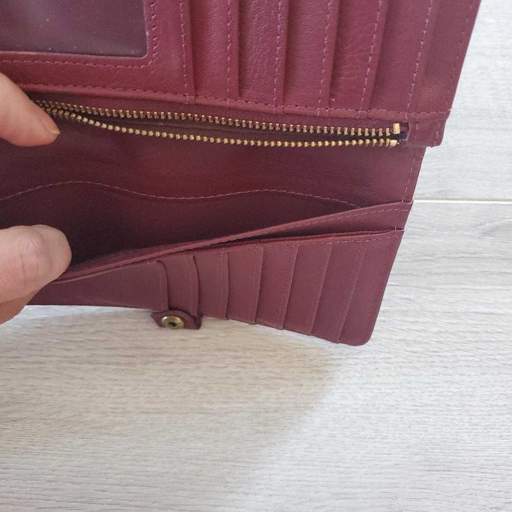 FOSSIL Burgundy Wallet - Picture 4 of 7
